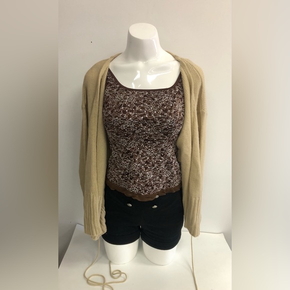 NWT PRETTY LITTLE THINGS KNITTED WRAP LIGHT SWEATER IN SIZE m - Picture 3 of 6